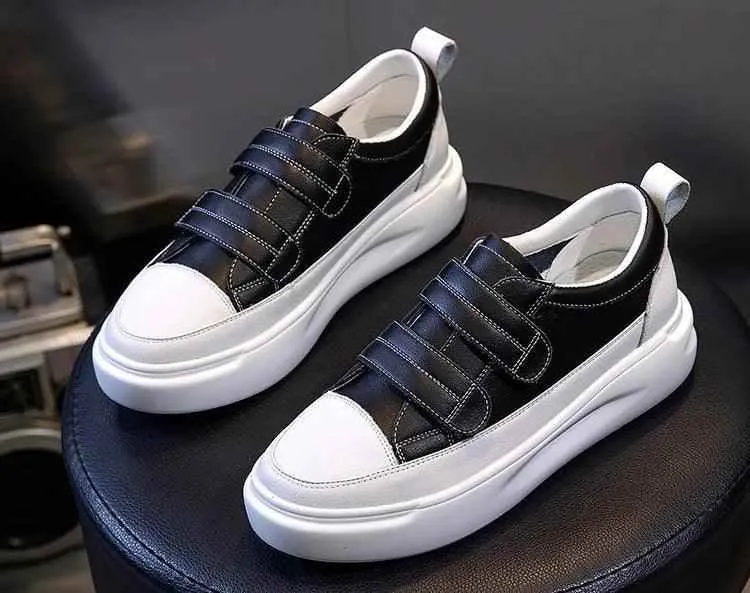 239 Women's Casual Shoes - Leather Platform Sneakers