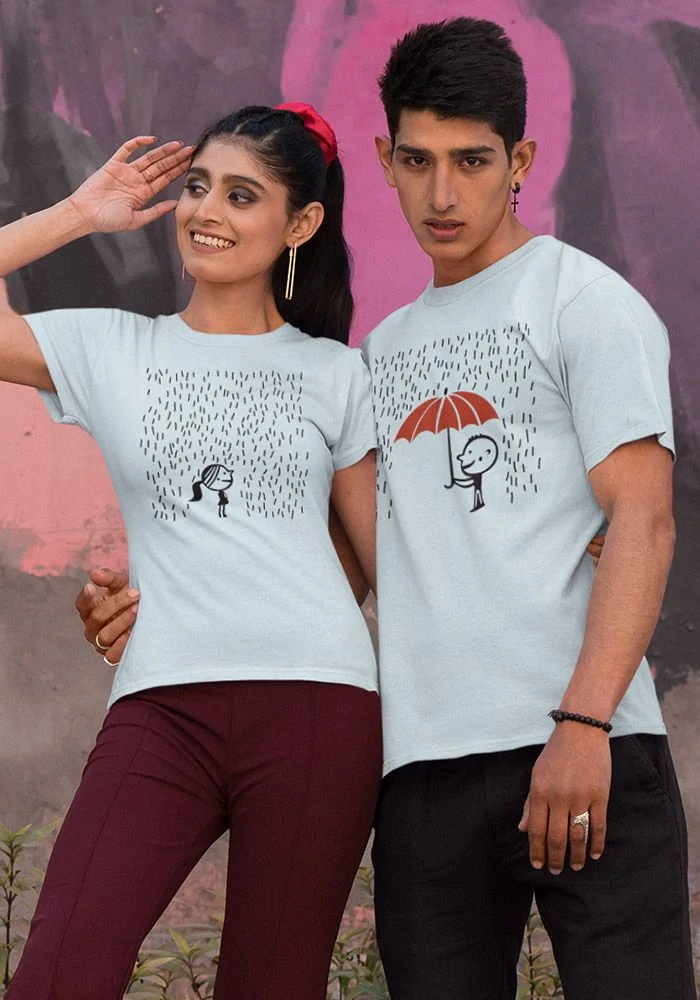 Boy In Umbrella Girl In Rain Couple T-Shirt (Mint)