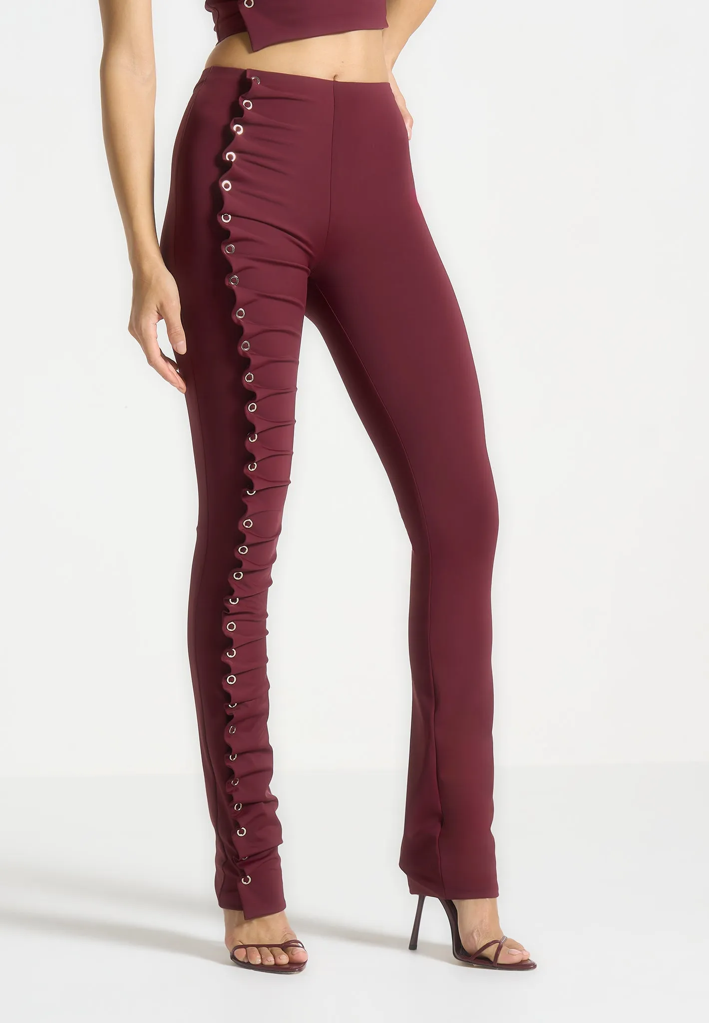 Eyelet Detail Tacked Leggings - Wine Red