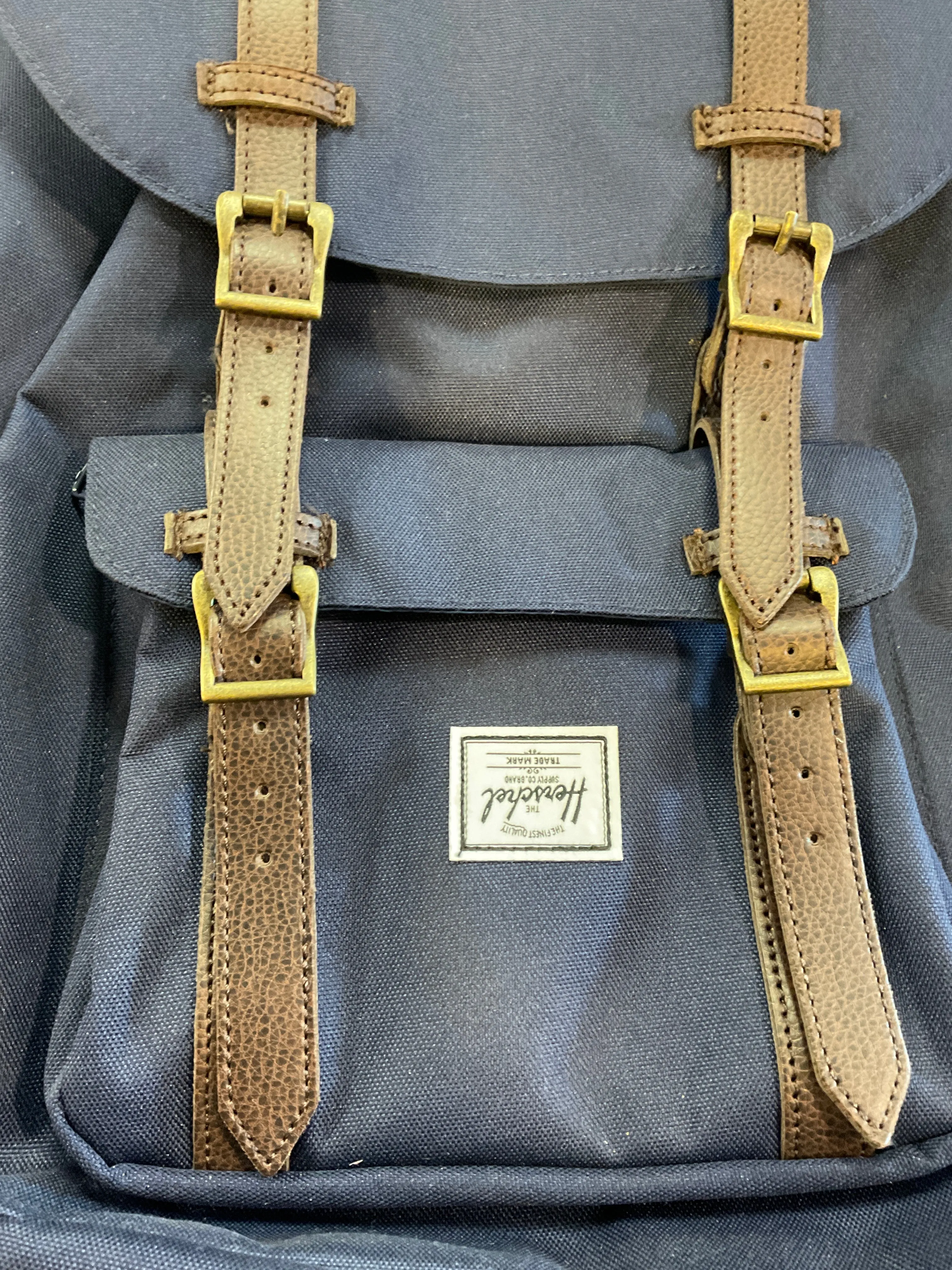 HERSCHEL LITTLE AMERICA BAG (BLEM)