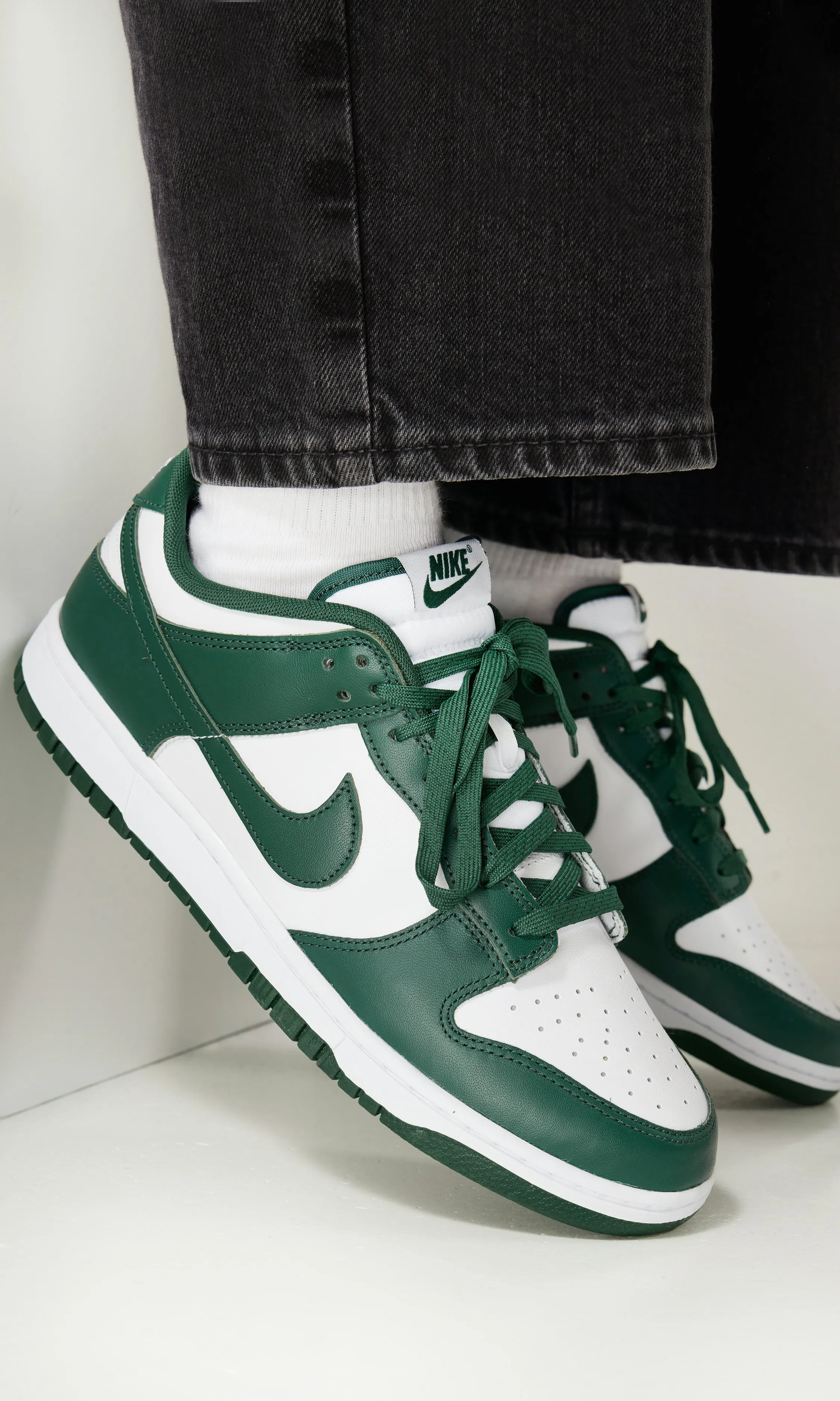 Nike Dunk Low Retro Sneakers Green | Men | Junkyard