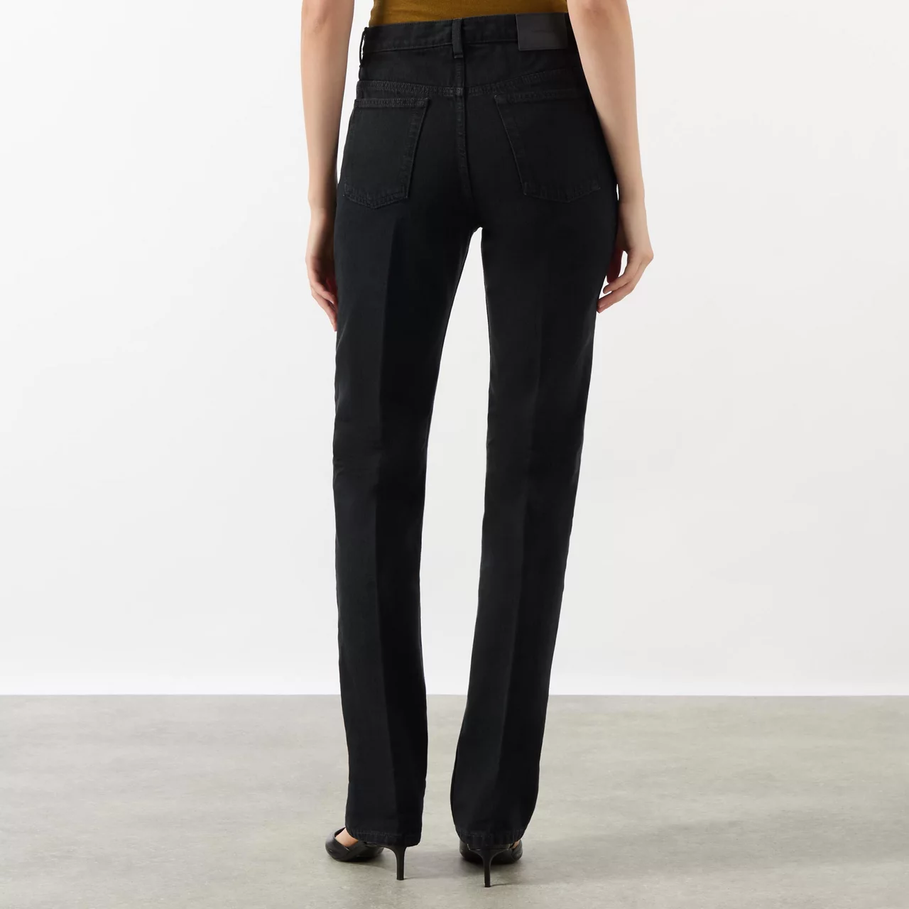 SAINT LAURENT High-Rise Straight Leg Jeans - Black