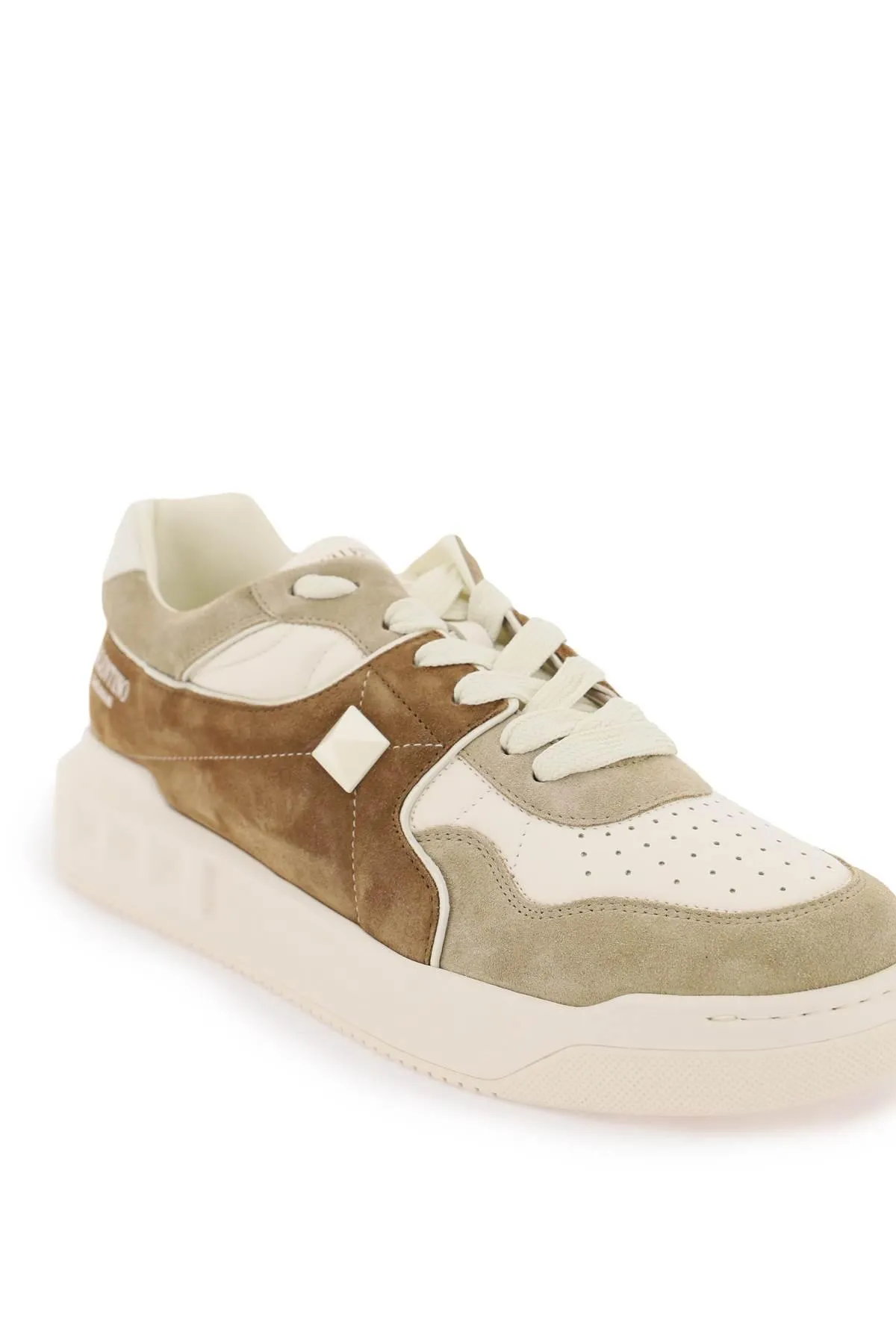 Valentino Garavani    Valentino Garavani One Stud Crust And Nappa Leather Sneakers