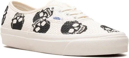 Vans Authentic 44 DX needlepoint sneakers White