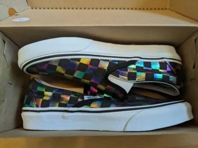 Vans Classic Slip-On 'Iridescent Checkerboard' Rainbow C...