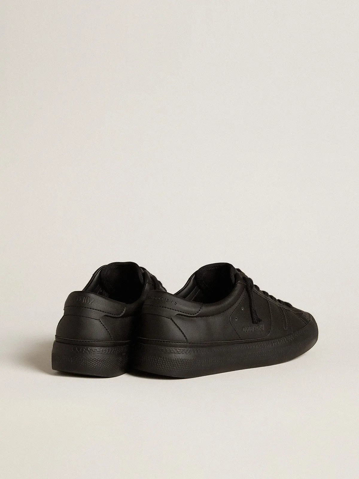 Yatay Model 1B sustainable sneakers with bio-based upper and black Y